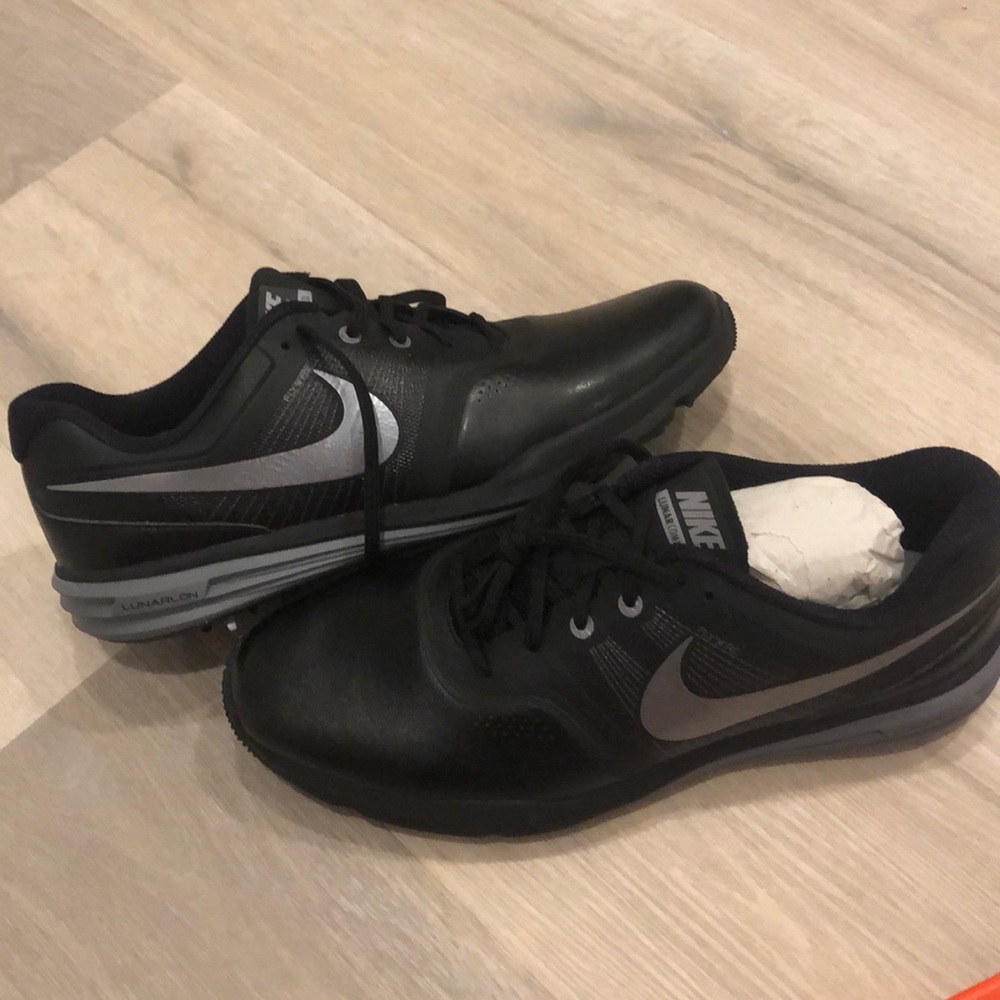 Brand new Nike Lunarlon golf shoes